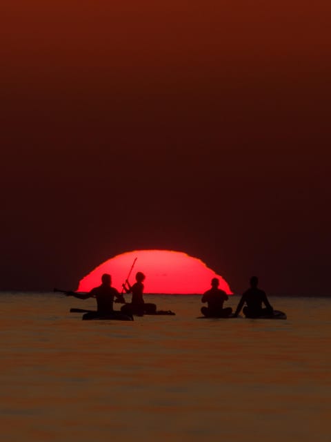 STAND UP PADLE SURF SUNRISE+BREAKFAST+PHOTOS&VIDEOSPRO+GUIDE - Returning for a typical Barcelona breakfast