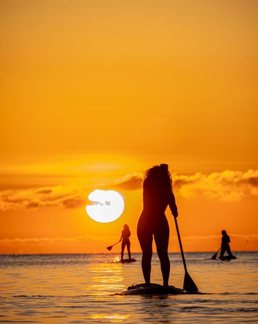 STAND UP PADLE SURF SUNRISE+BREAKFAST+PHOTOS&VIDEOSPRO+GUIDE - Following the instructor along Barcelona’s beaches
