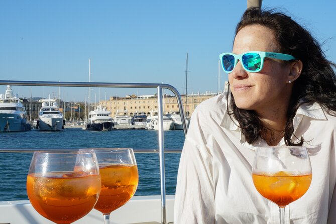 Sunset Catamaran: Small Group, Drinks, Snacks & Dinner Upgrade - The crew and the mood aboard