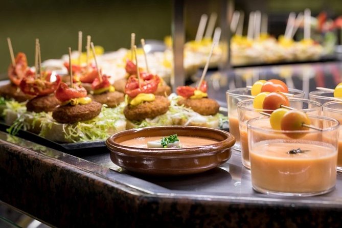 Tablao Flamenco Cordobes on Rambla Barcelona with Dinner Option - Seating, crowding, and comfort