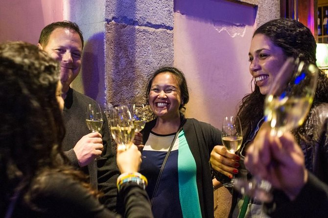 Tapas and Wine Walking Tour in Barcelona - Five stops, three historic districts