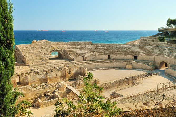 Tarragona and Sitges Tour with Small Group and Hotel Pick Up - Guide quality and the value of a small group
