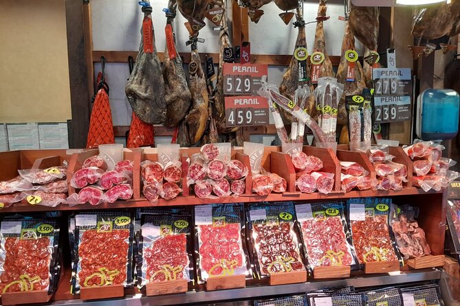 Tarragona Culinary Experience: Olive Oil & Iberian Ham Delight - Lunch with Iberian ham and regional cheese