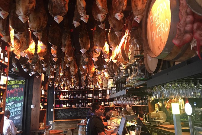 Taste of Barcelona: Boqueria Market, Tapas & History Tour - Placeta del Pi and the first real tapas stops