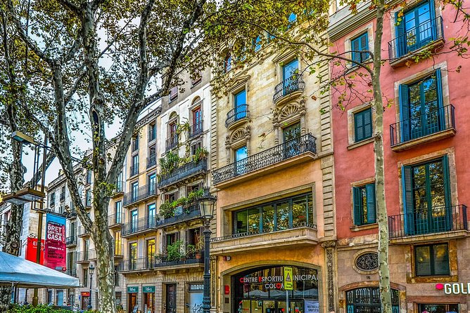 Taxi Transport from Barcelona airport to hotel - Finding the driver in the arrivals hall