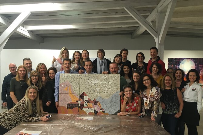 Teambuilding Barcelona: Create the logo of your company in mosaic - How the 2.5-Hour Session Unfolds