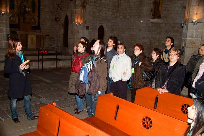 'The Cathedral of the Sea' Walking Book Tour - Carrer Montcada and the world of medieval privilege
