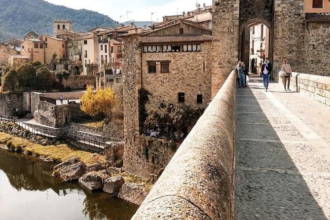 Three Medieval Gems & Local Lunch Private Tour from Barcelona - Key points to know before booking