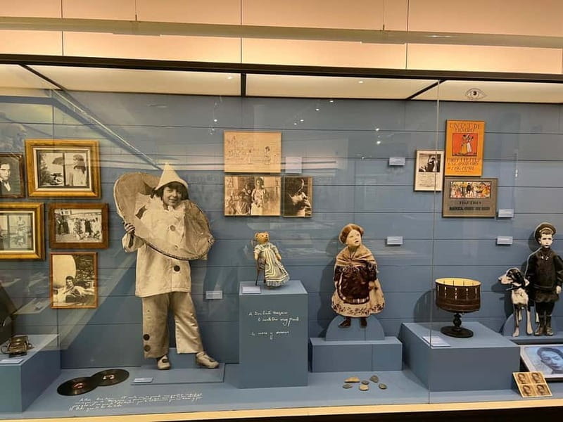 Toy Museum: Anna Maria and Salvador Dalí and García Lorca's toys. - Key points to know before you go