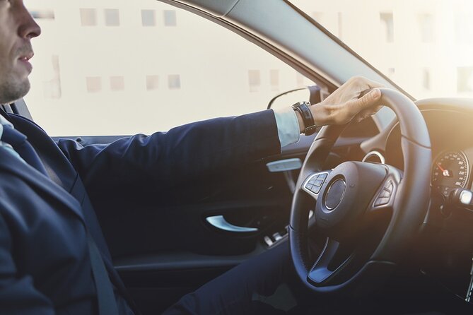 Transfer: El-Prat Airport (BCN) to Barcelona City Center - The ride into central Barcelona