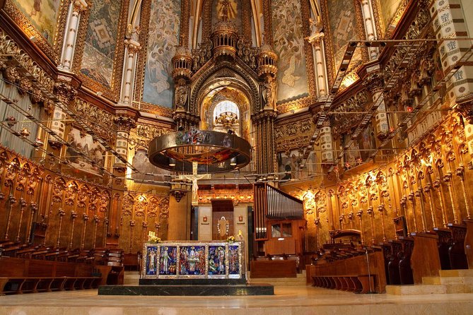 Transfer to Montserrat Monastery from Barcelona - Montserrat Museum and the extra-cost question