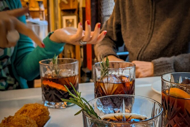 Vidavivida Wine Journey Food and Culture Tour in Barcelona - Continuing into El Born
