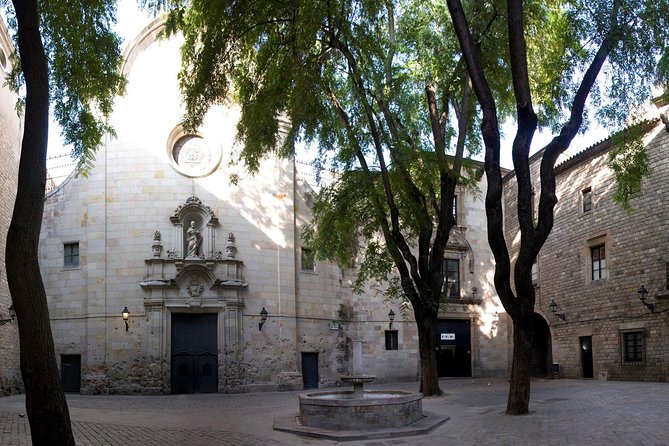 Walking tour of the Gothic Quarter of Barcelona + Cathedral - Barcelona Cathedral from the outside