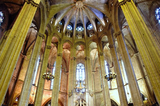 Walking tour of the Gothic Quarter of Barcelona + Cathedral - Roman columns at the Temple of Augustus