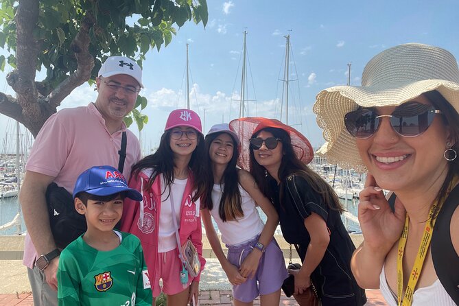 Welcome Private Chauffeured Tour with Licensed Guide - Port Olímpic and the remodeled seafront