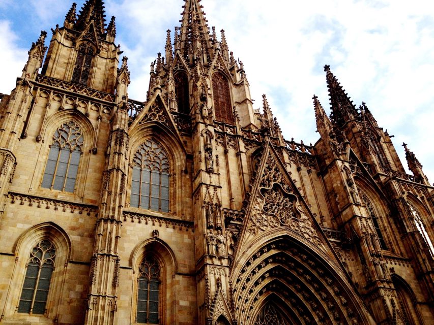 Welcome to Barcelona: Private Tour with a Local - Metro lessons and getting around