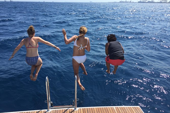 Wonderful 2 Hour Sailing trip including open bar and Pinchos - Who will enjoy this Barcelona sailing trip most
