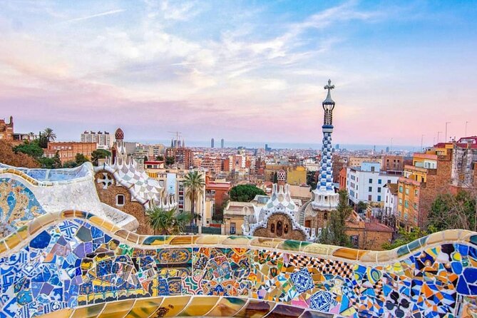 Wonders of Gaudi: Park Guell & Sagrada Familia Private Tour - Timing, crowds, and the four-hour format